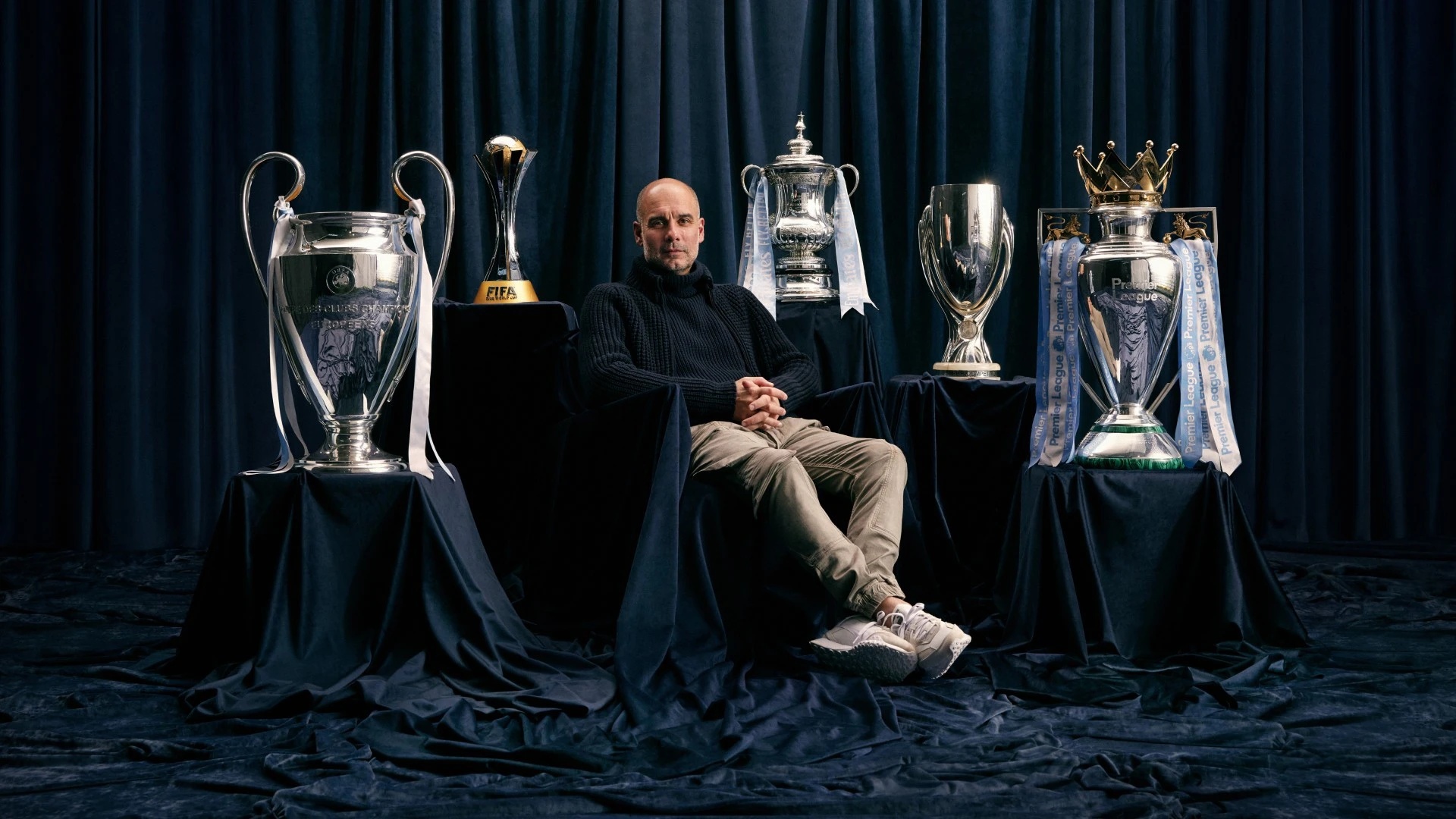 Guardiola chia tay Man City hinh anh