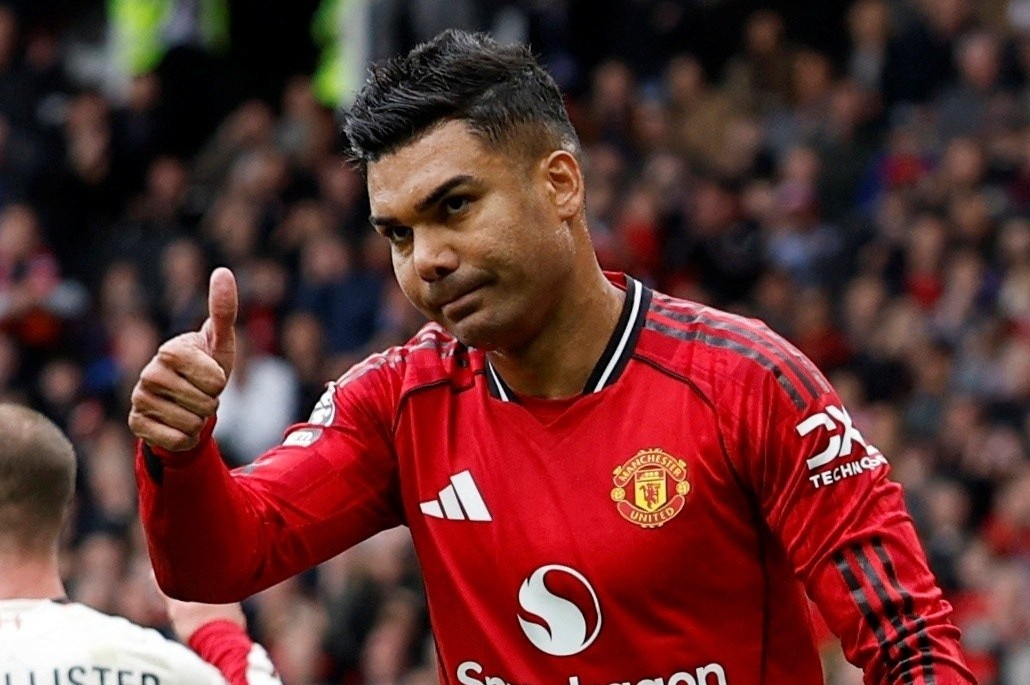 Casemiro khong co gia mien phi hinh anh