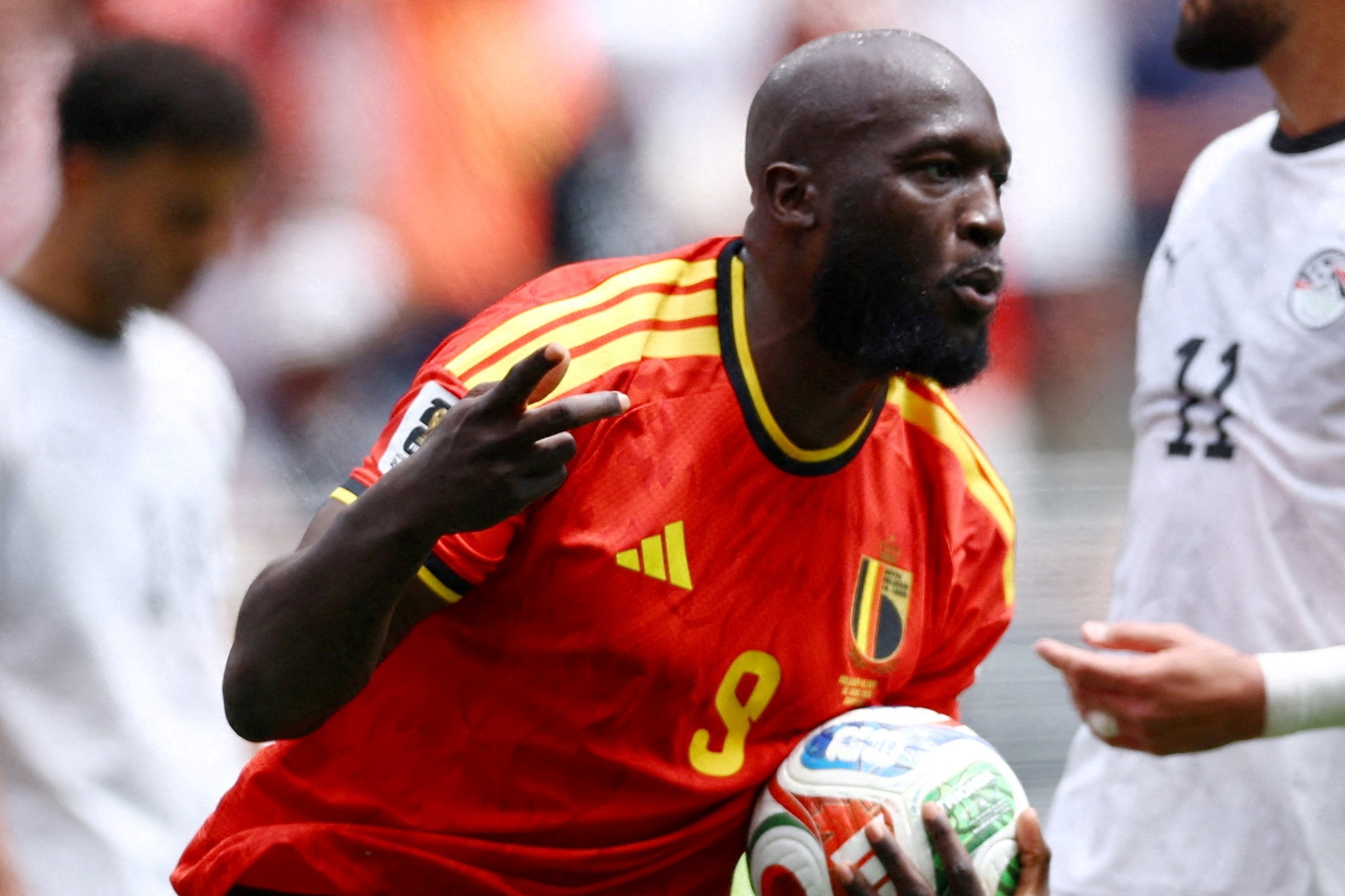 Video Lukaku ghi ban ngay khi vao san hinh anh