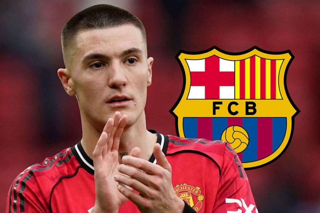 Barcelona bat ngo nham Sesko hinh anh