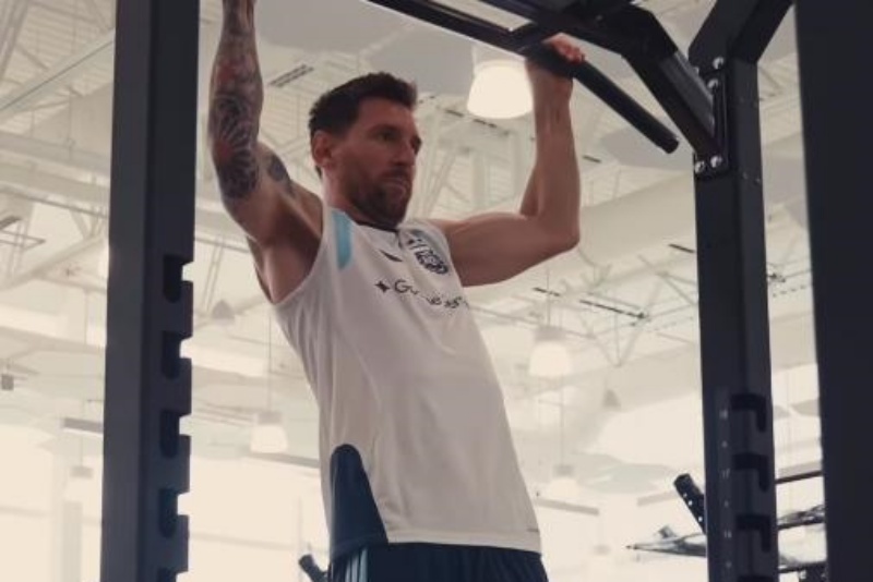 Cach Messi don sinh nhat tuoi 39 hinh anh
