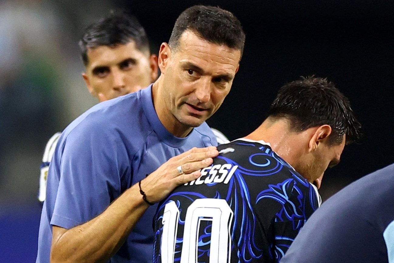 Argentina chot tuong lai HLV Scaloni hinh anh