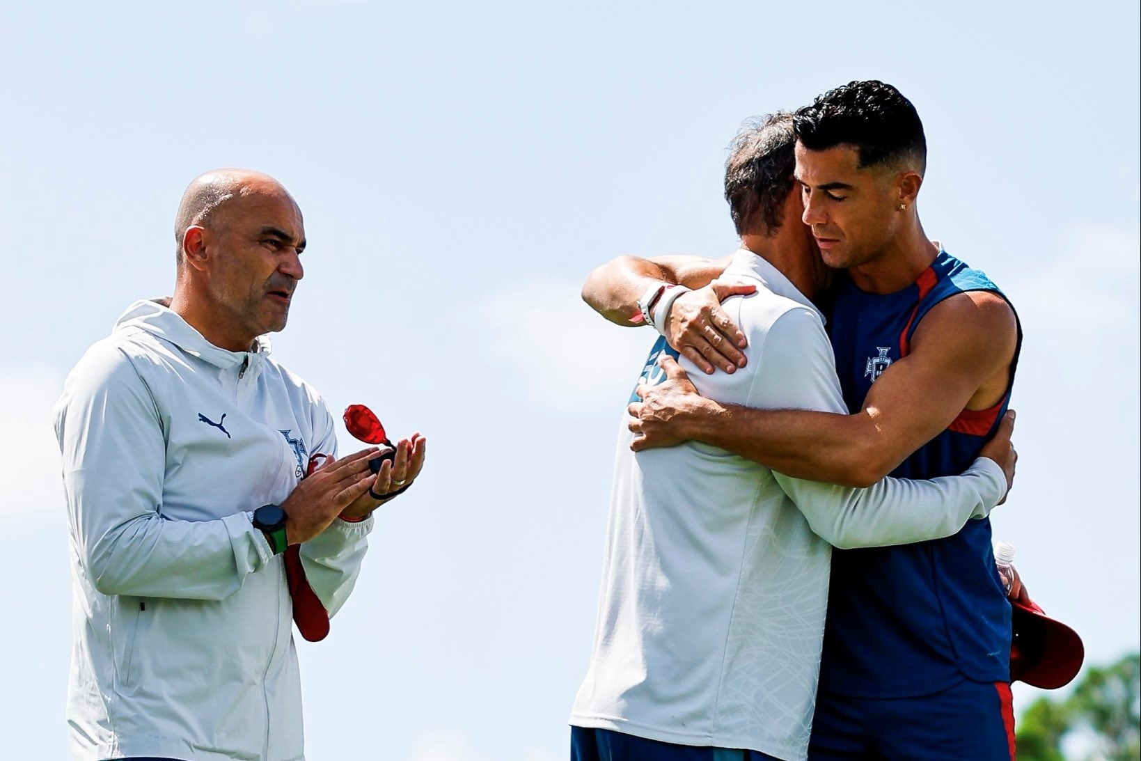 Ronaldo nghen ngao tien dong doi cu roi tuyen Bo Dao Nha hinh anh