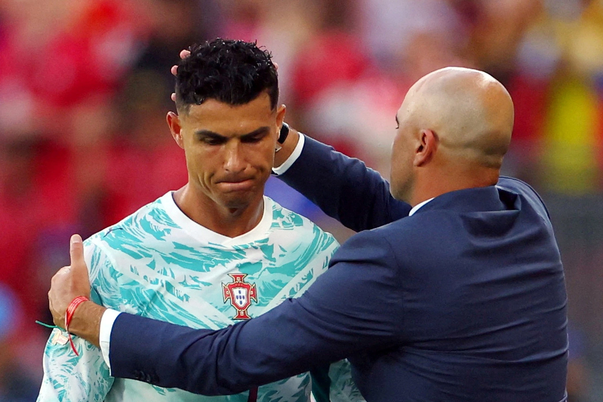 Ronaldo bi che khong giup duoc nhieu cho Bo Dao Nha hinh anh