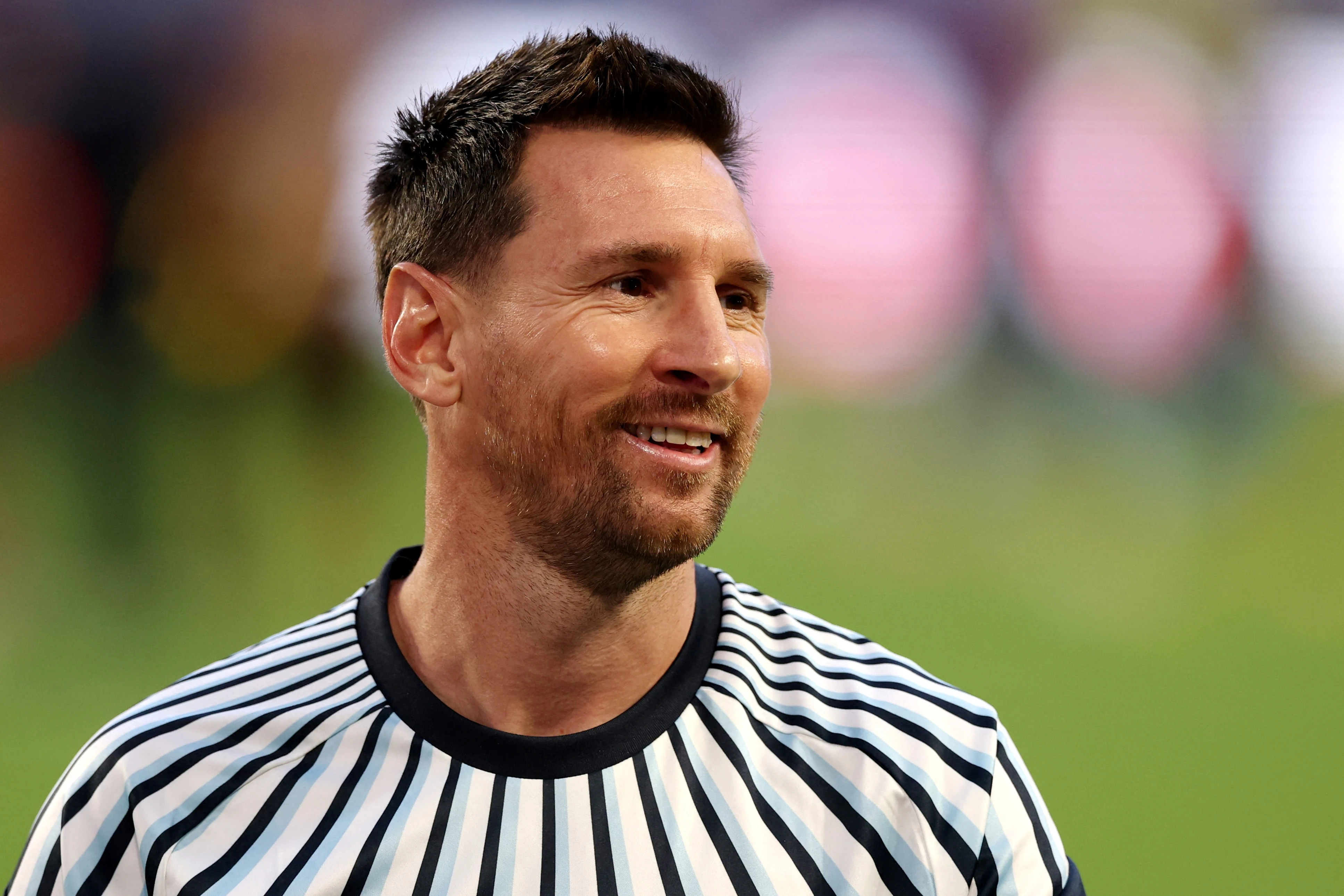 Messi di vao lich su World Cup hinh anh