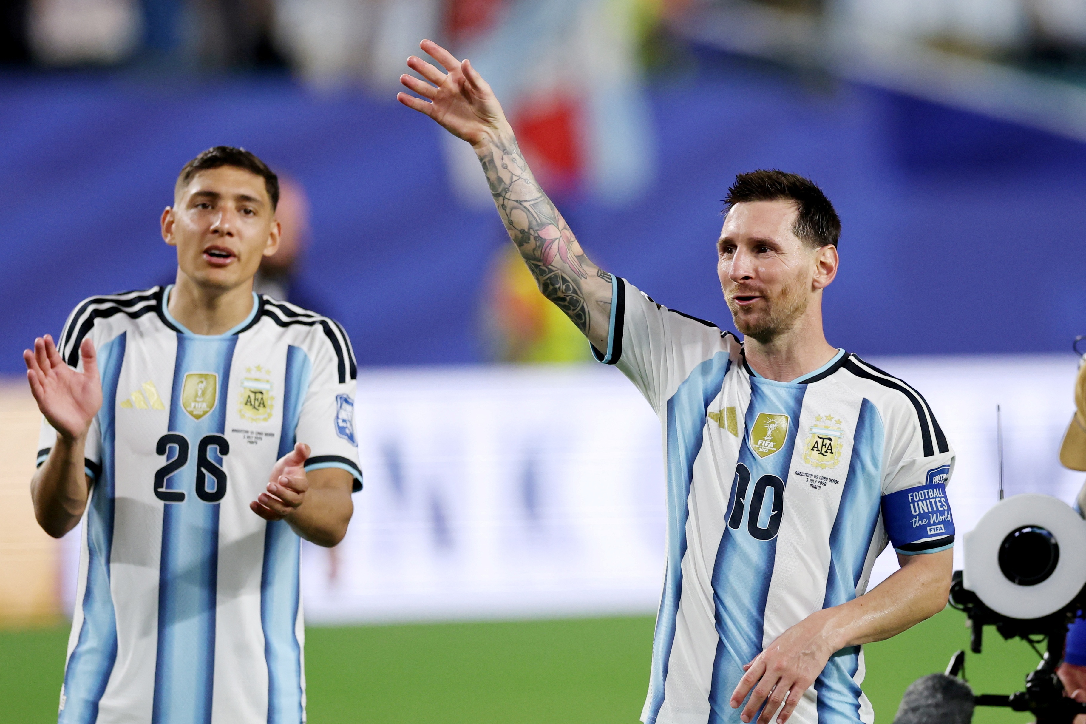 Messi khong bat ngo khi Cape Verde choi hay hinh anh
