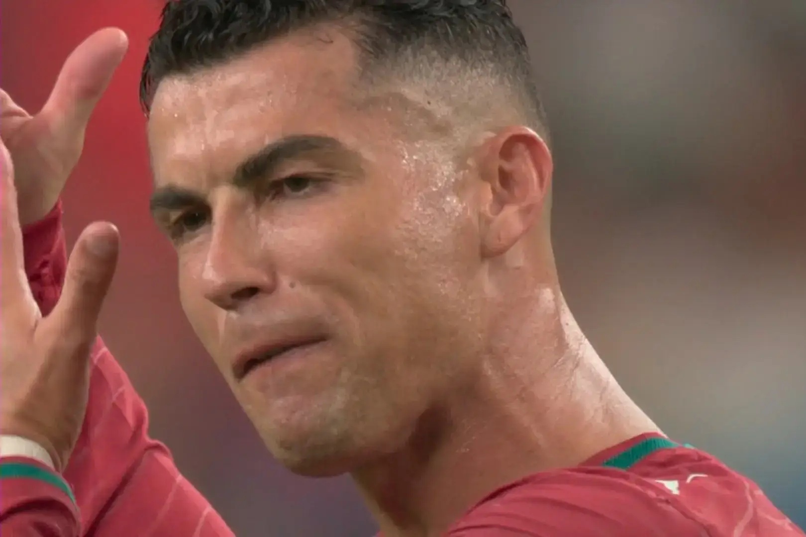 Phan ung du doi cua Ronaldo hinh anh