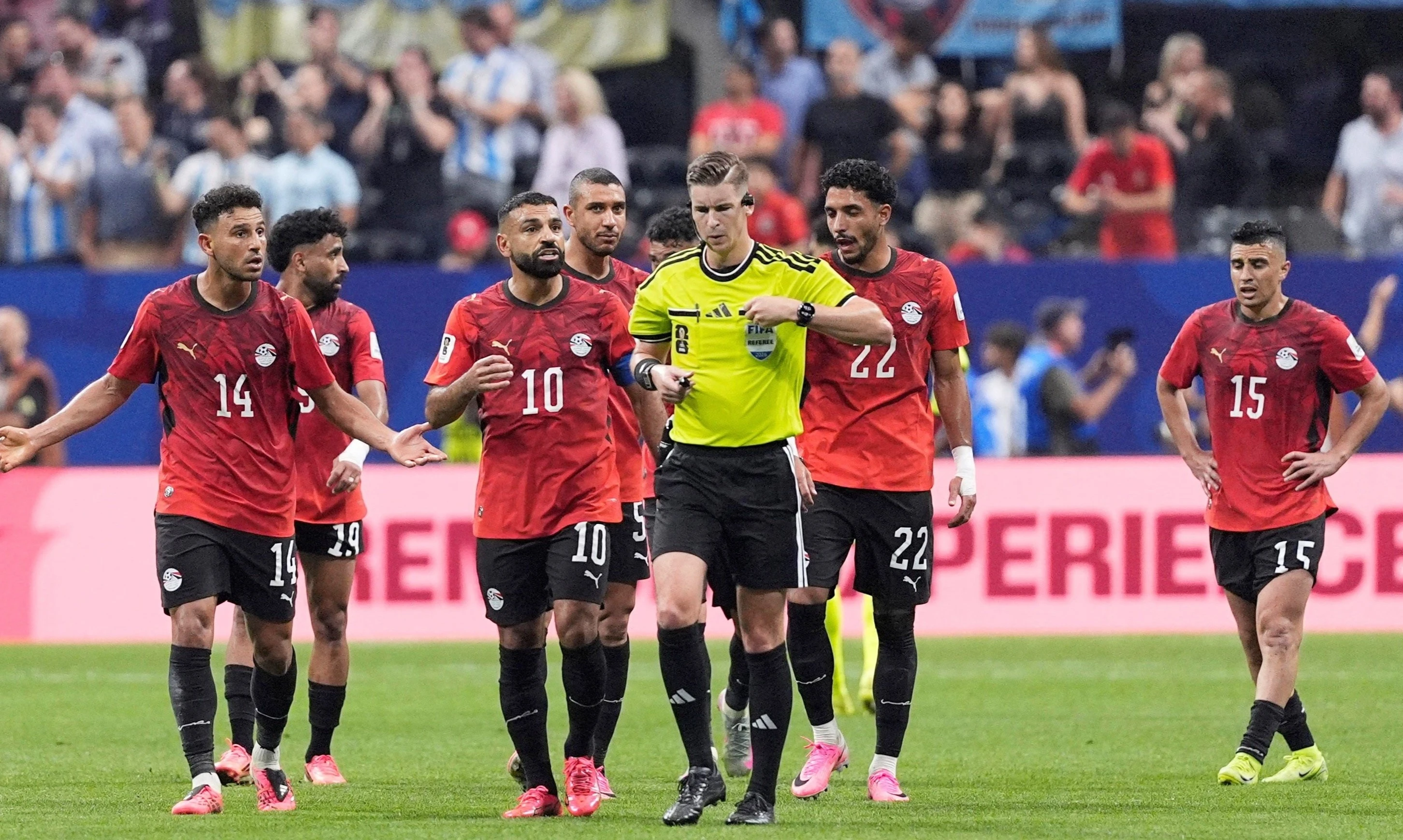 Ai Cap khieu nai FIFA sau that bai truoc Argentina hinh anh