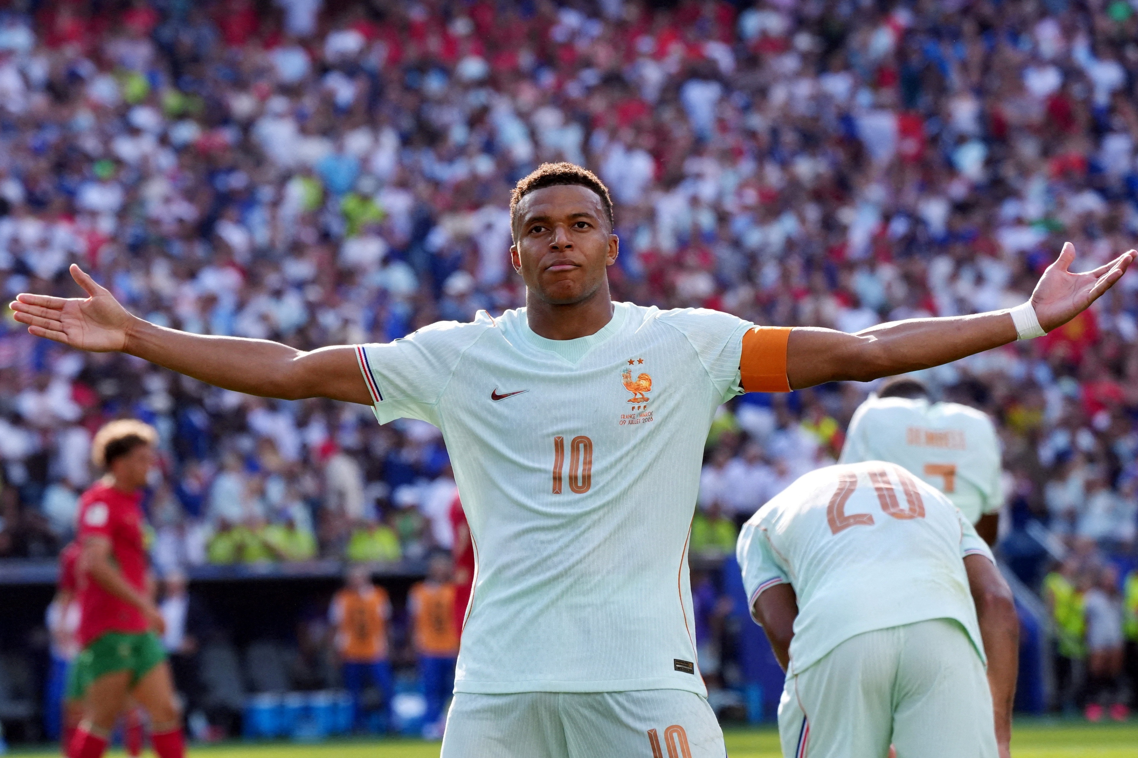 Mbappe di vao lich su World Cup hinh anh