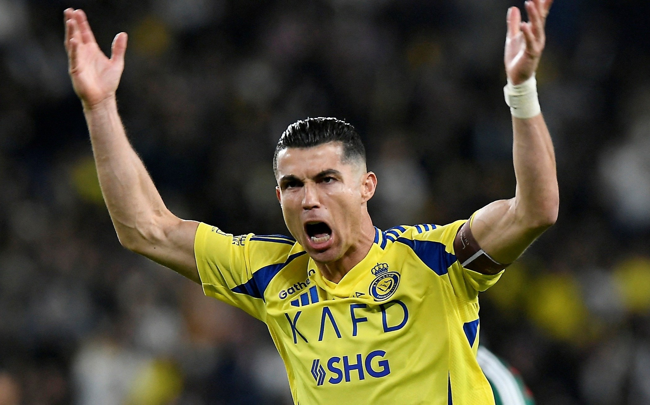 Ronaldo bị phạt