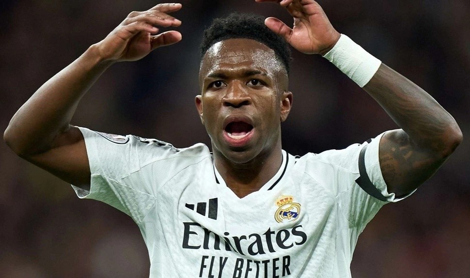 Real Madrid hành động với Vinicius