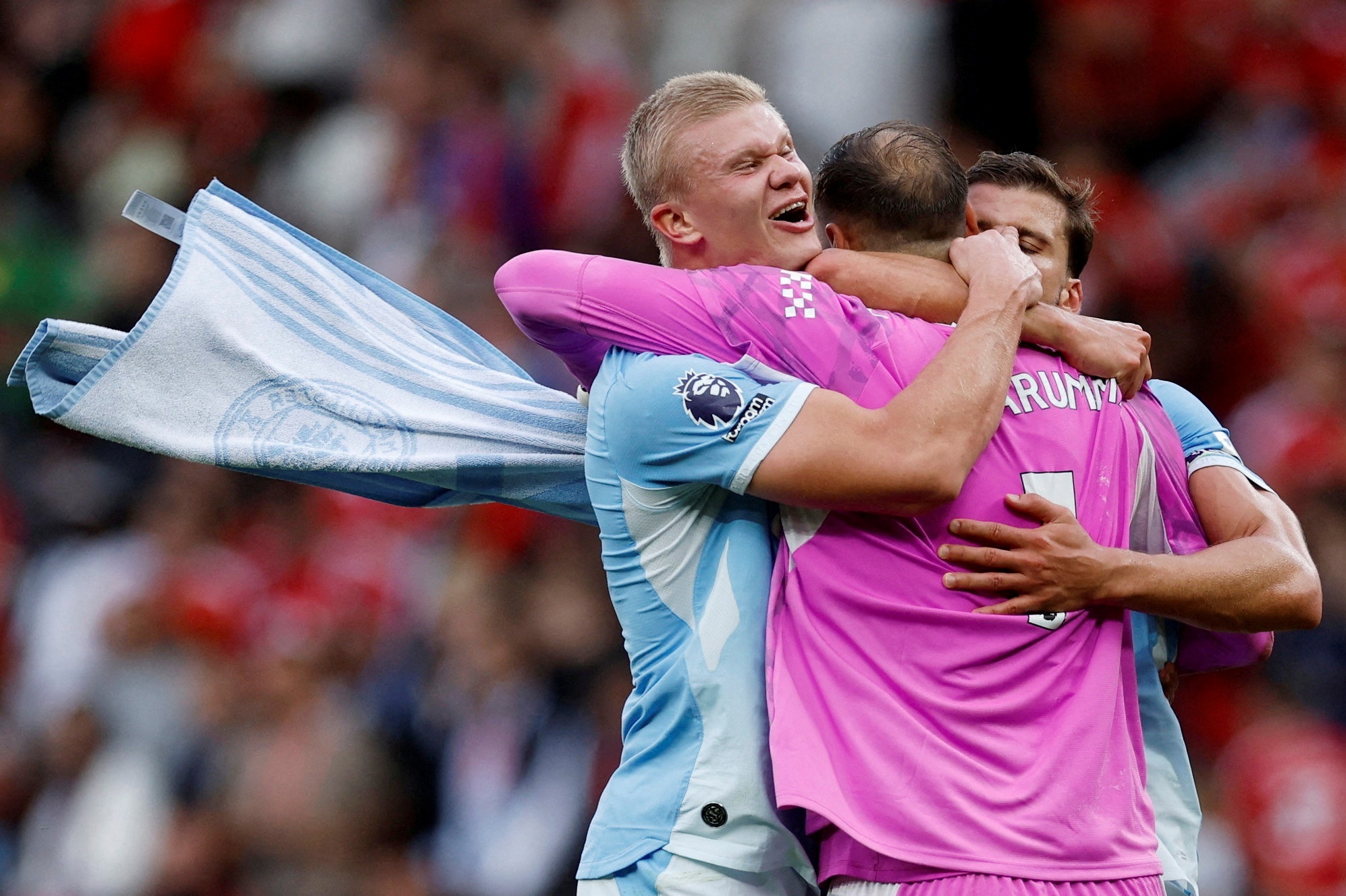 Haaland cùng Man City đi vào lịch sử