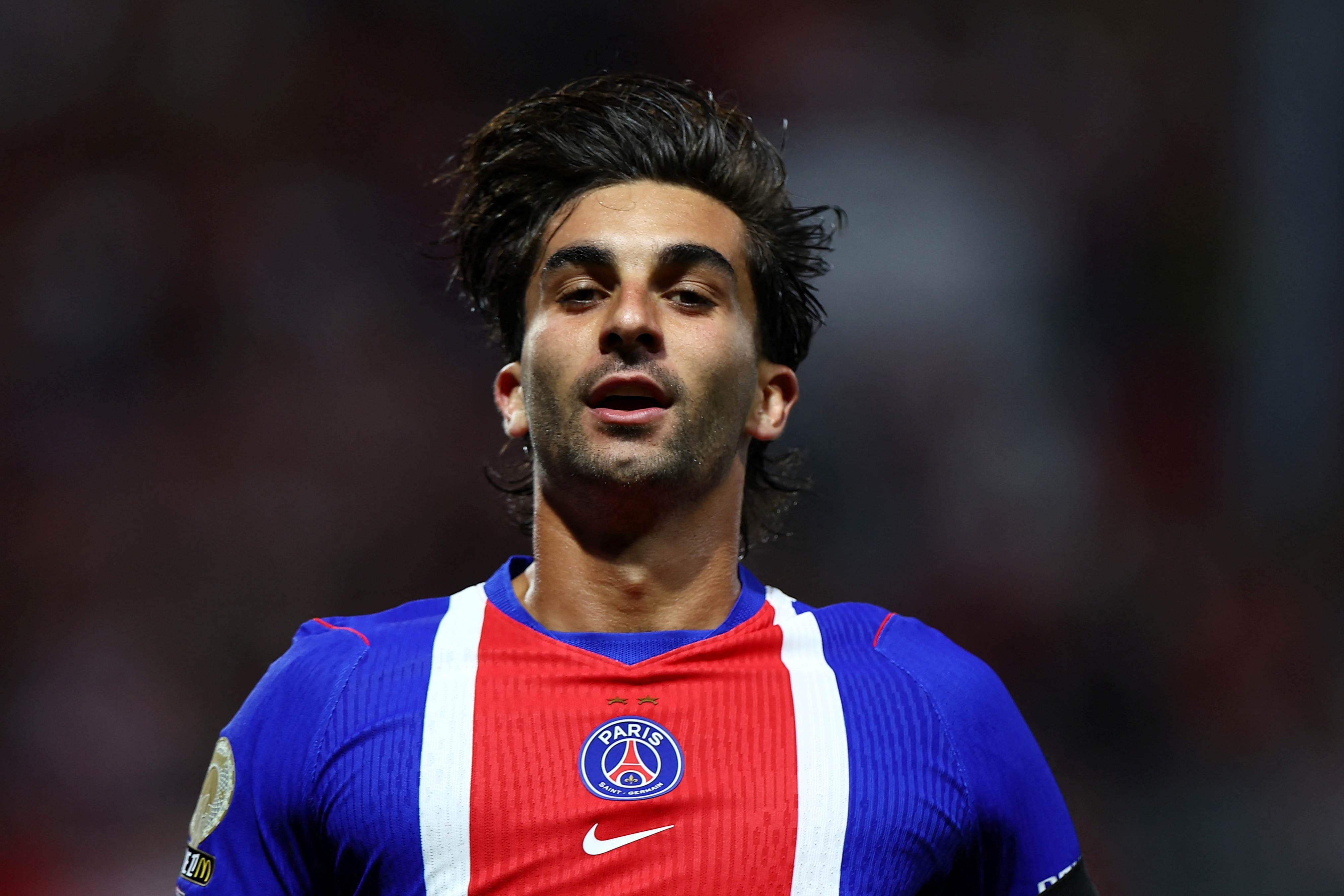 PSG khởi đầu chật vật