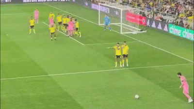 Siêu phẩm của Messi không cứu được Inter Miami