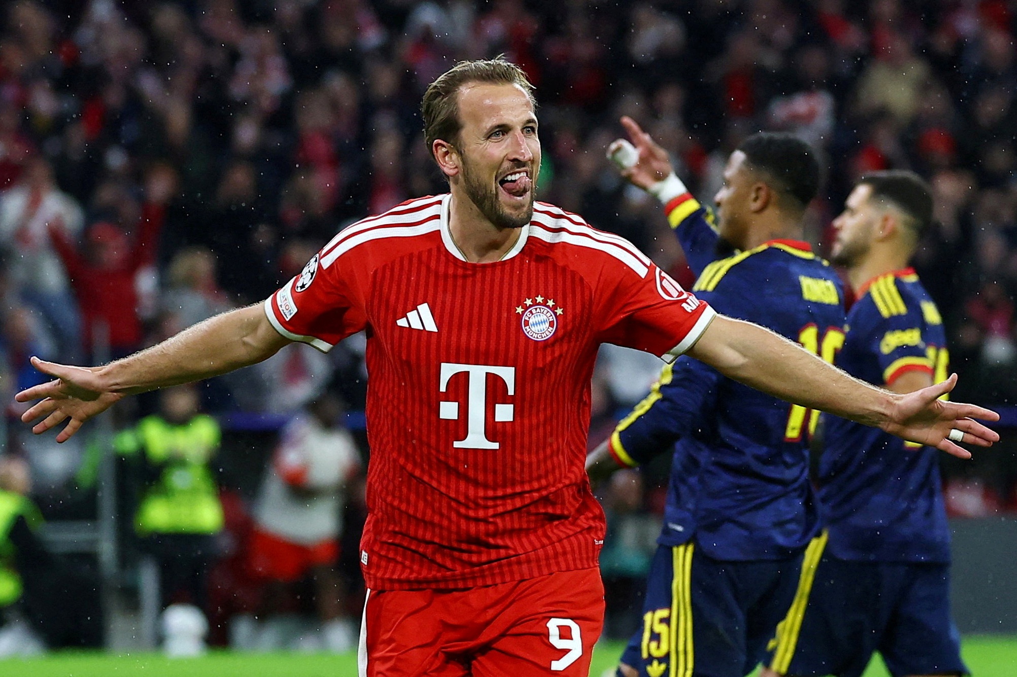 Bayern hoàn tất thương vụ 250 triệu euro
