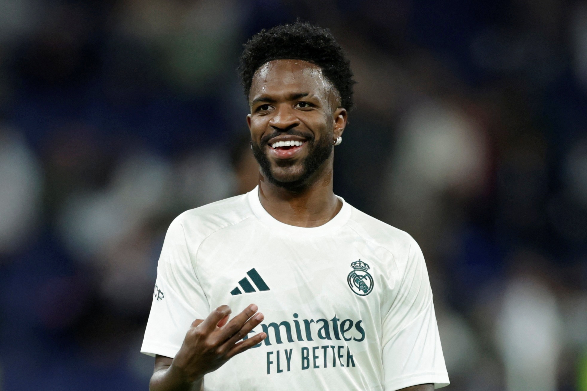 Vinicius cười nhạo Barcelona