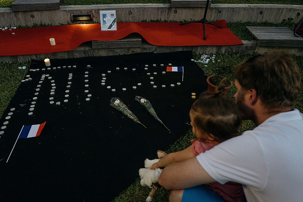 khung bo xe tai o Phap anh 10