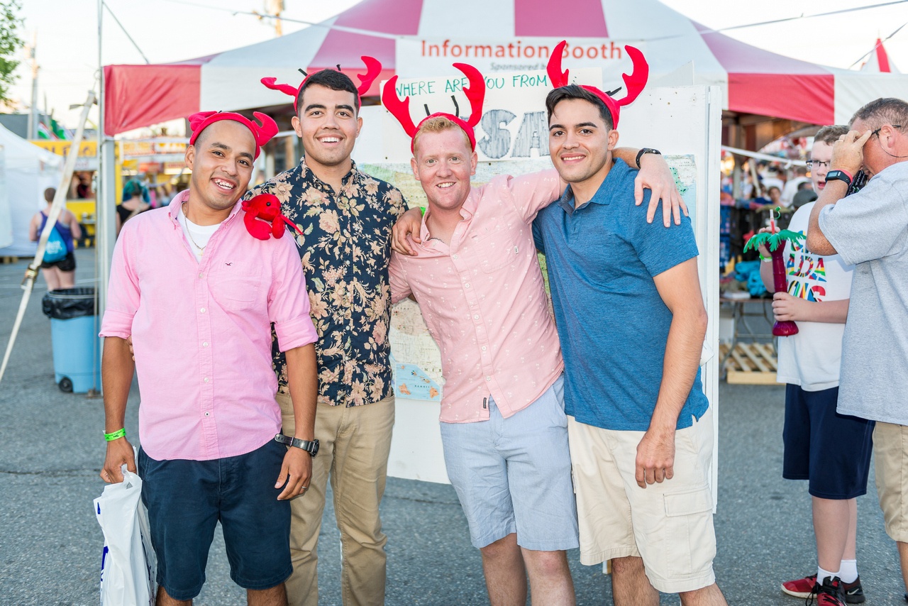 le hoi tom hum Maine anh 6