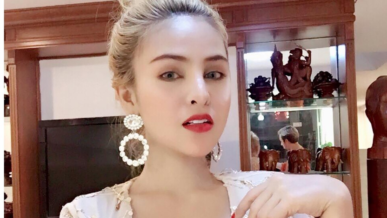 Campuchia: Nu dien vien 'ho hang' va noi bat an ve xung dot van hoa hinh anh