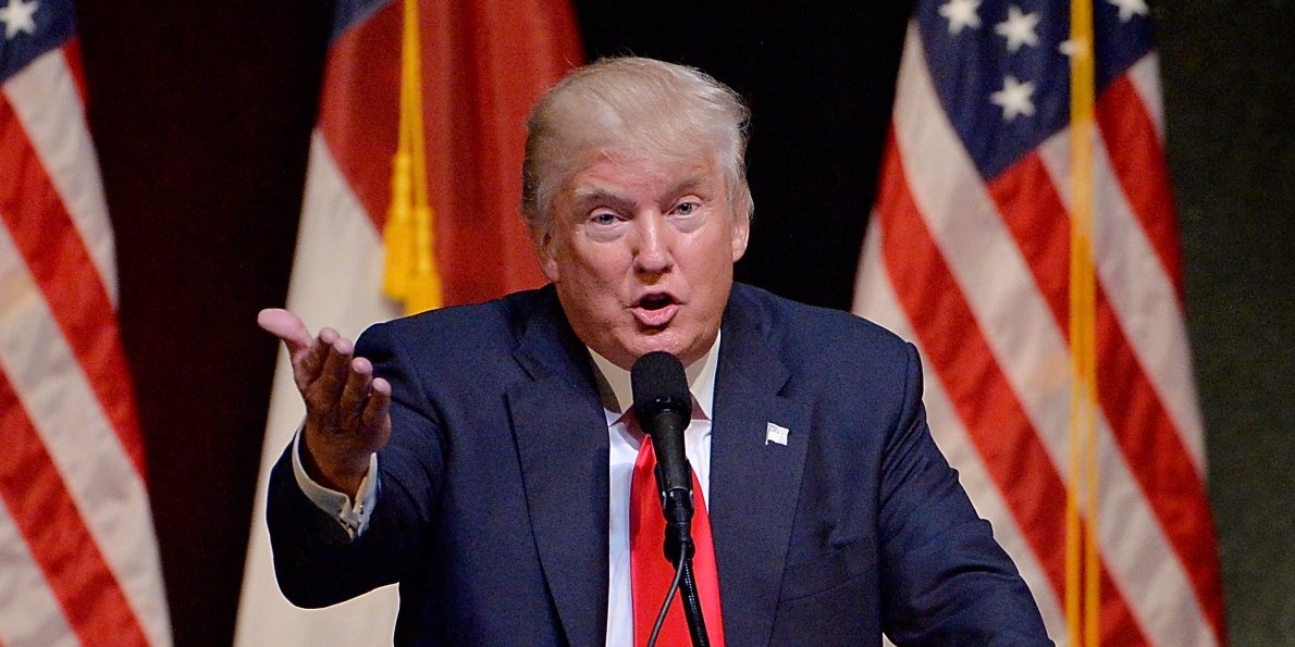 Ngoai truong Tillerson noi voi Trump: 'Nuoc My khong can hoi lo' hinh anh