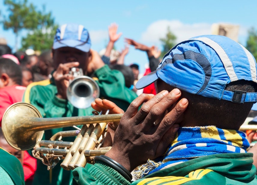 nhay mua voi nguoi chet anh 3