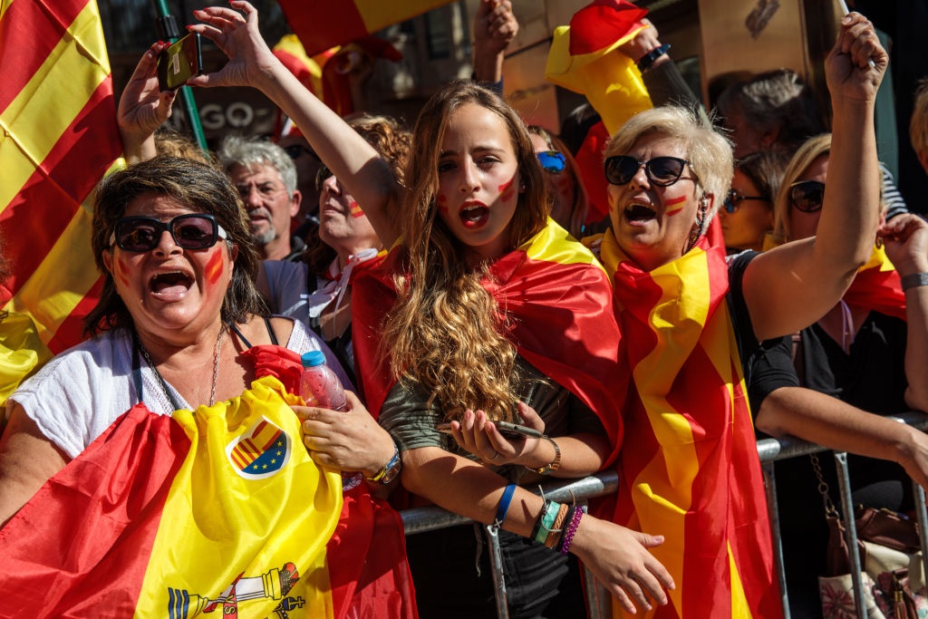 Catalonia tuyên bố độc lập ảnh 3 Catalonia tuyen bo doc lap anh 3