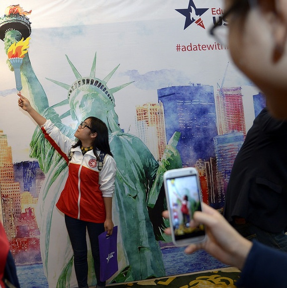 du hoc sinh My anh 2