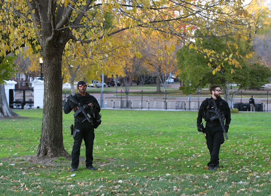 Melania va Barron Trump anh 7