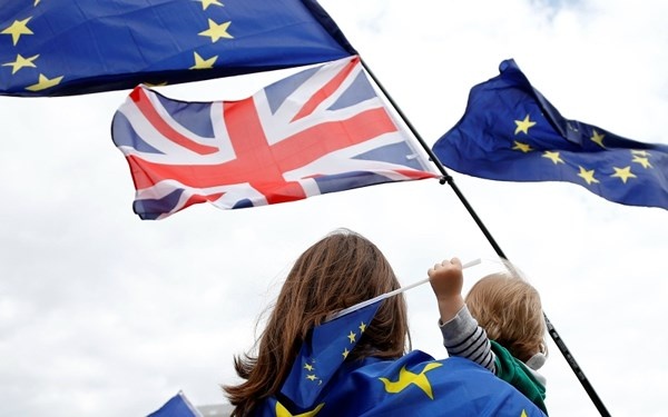 Anh va EU dat thoa thuan 'ly hon' xap xi 63 ty USD hinh anh