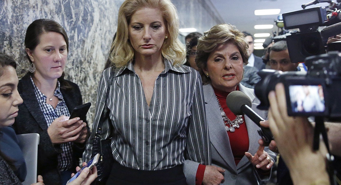 Trump quay roi phu nu anh 1