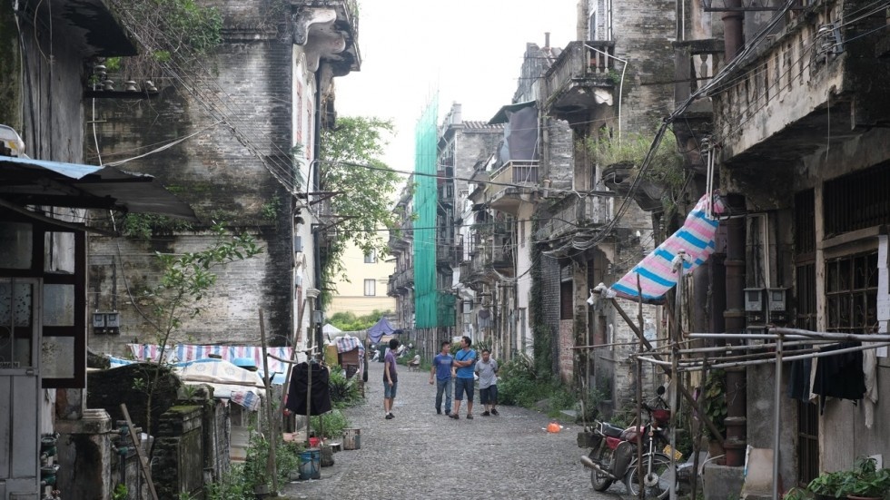 San 'phu thuy' thoi hien dai o nong thon Trung Quoc hinh anh