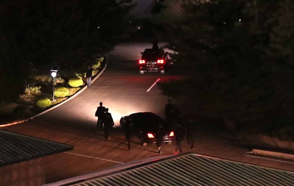 Kim Jong Un gap tong thong Han Quoc anh 9