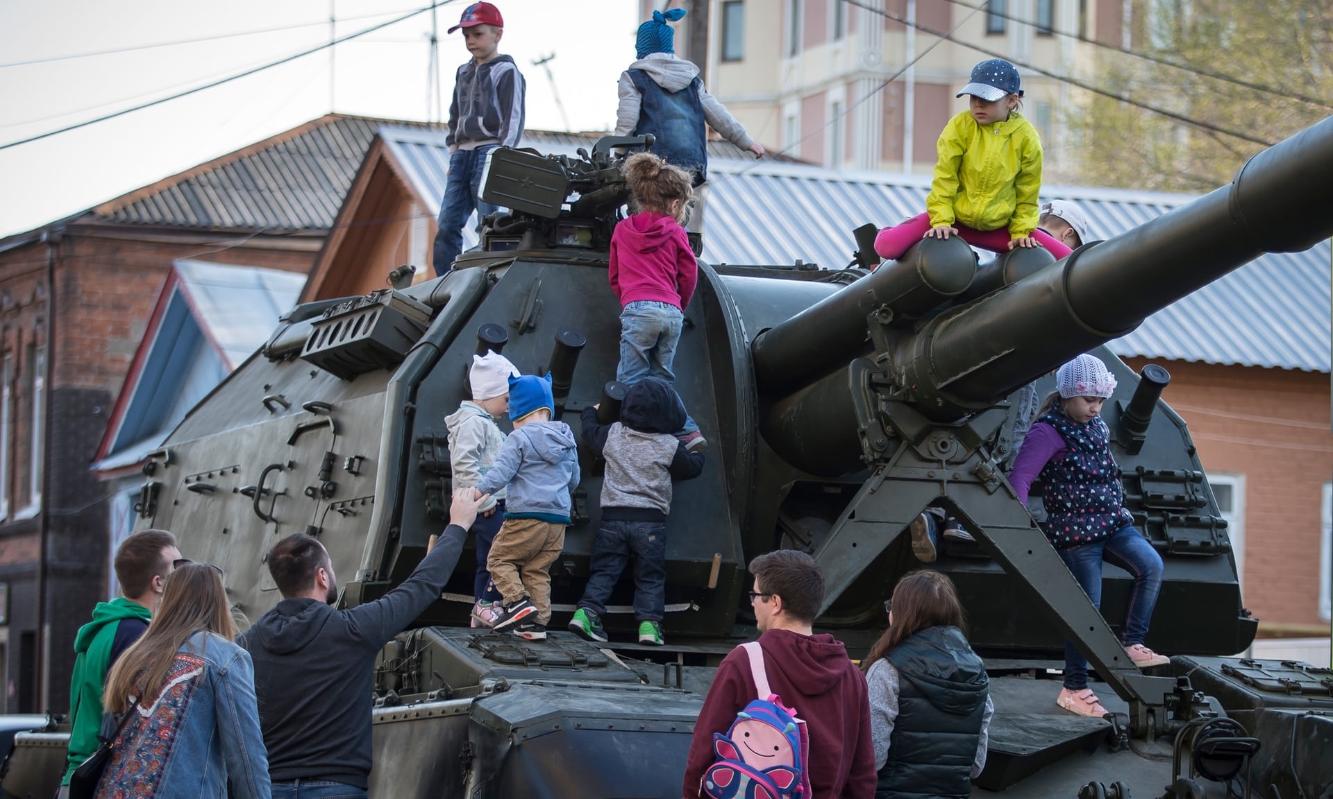 Dong Volga cho nhung mang mau khac biet cua nuoc Nga hinh anh