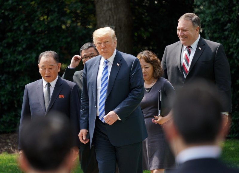 Trump gặp Kim Jong Un ảnh 2 Trump gap Kim Jong Un anh 2