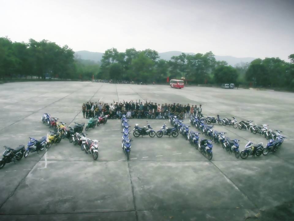 Nguoi choi xe Exciter Hai Duong tu hop hinh anh