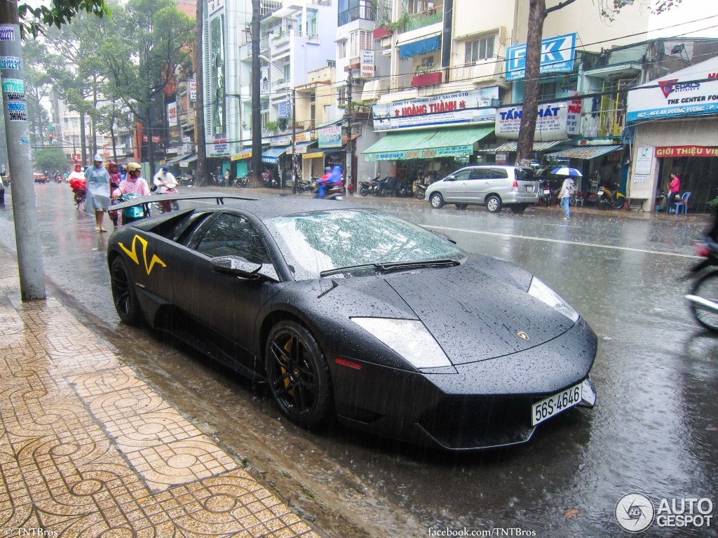 Ve dep sieu xe Lamborghini trieu USD cua Minh 'nhua' hinh anh