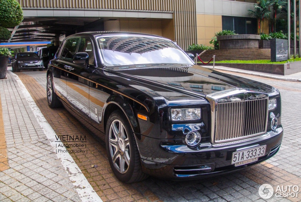 Phantom rong bien ngu quy Sai Gon len bao nuoc ngoai hinh anh