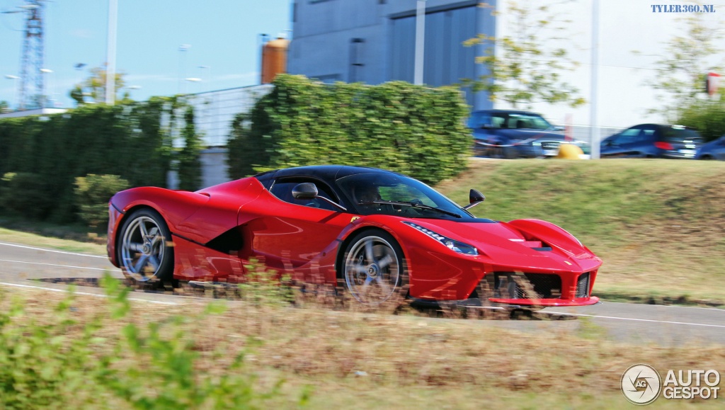 Anh nong sieu xe trong ngay (2/9) hinh anh