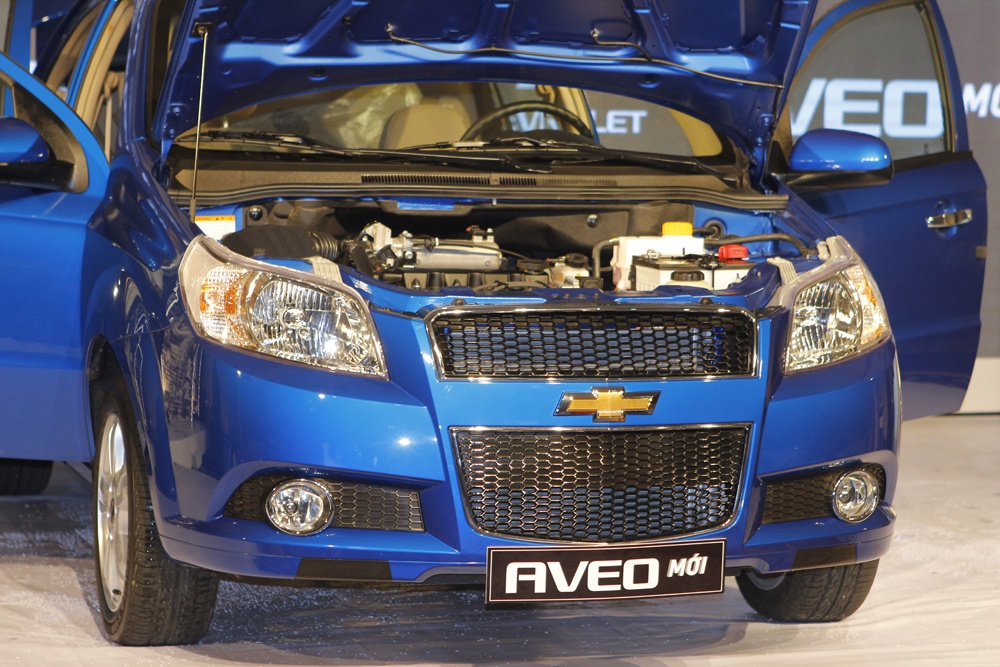 Anh chi tiet Chevrolet Aveo 2013 gia tu 435 trieu dong hinh anh