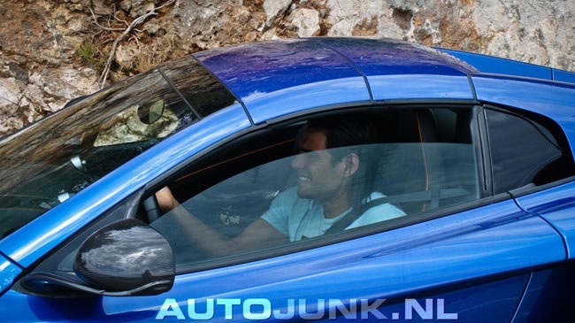 Tien dao Falcao sam sieu xe moi hinh anh