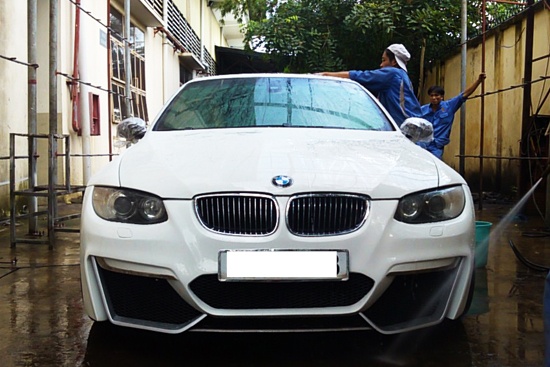 BMW mui tran do kieu dang du ton o Sai Gon hinh anh