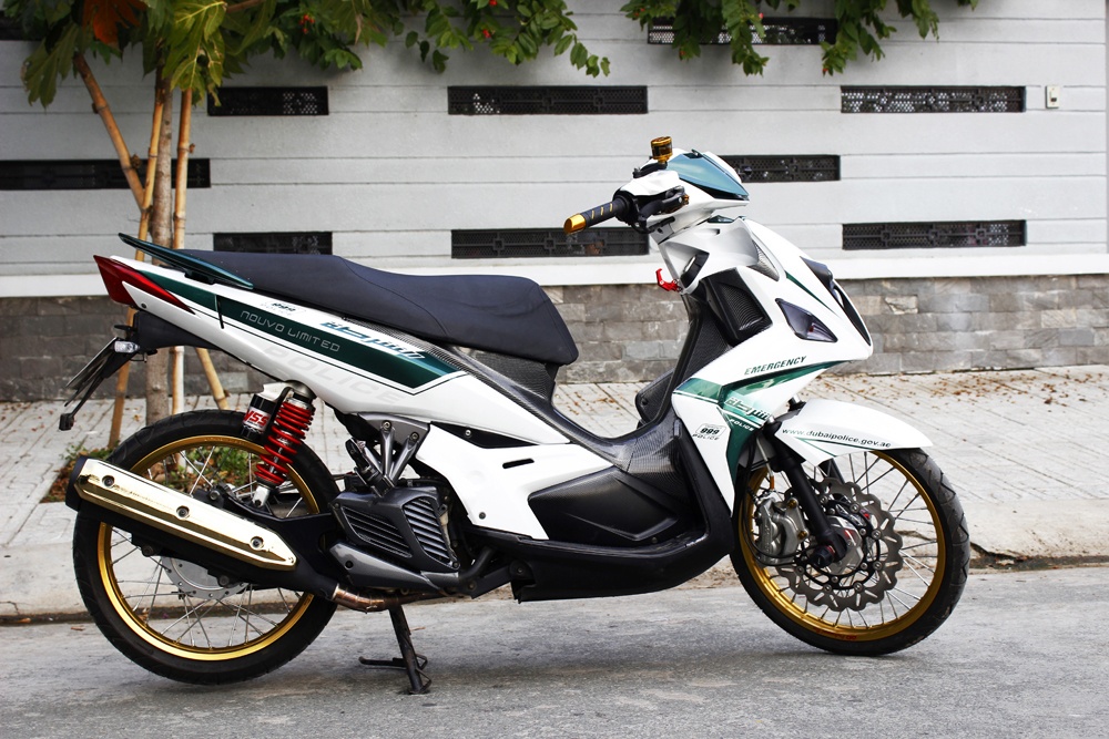 Nouvo LX phoi mau xe canh sat Dubai hinh anh