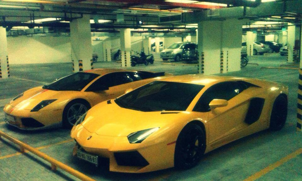Bo doi sieu xe Lamborghini hang doc o Sai Gon hinh anh