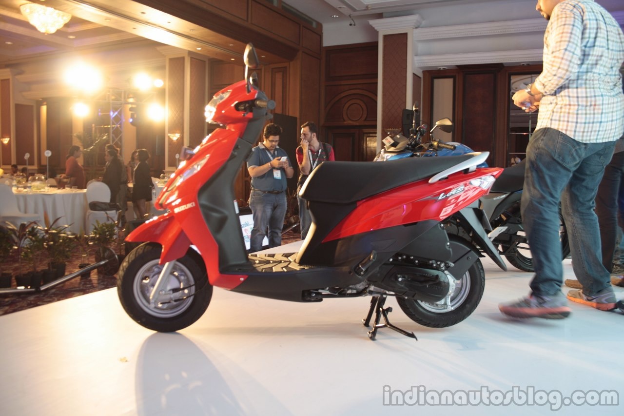 Xe tay ga Suzuki Let's tiet kiem nhien lieu hinh anh