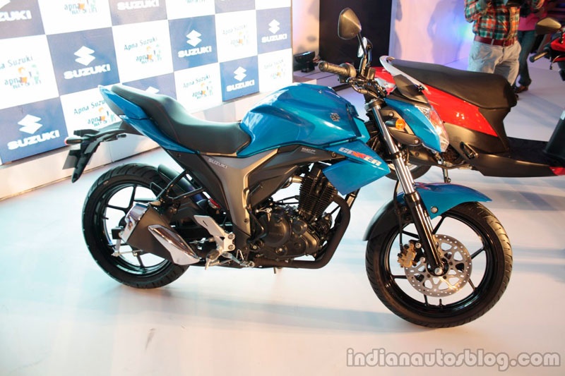 Suzuki Gixxer 150 canh tranh Honda CB150R hinh anh