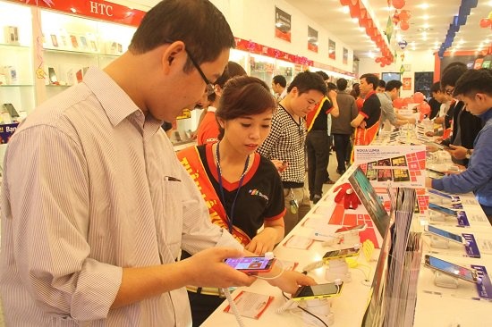 Thi truong smartphone Viet: Ngon nhung khong de xoi hinh anh