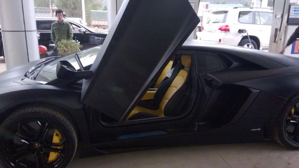 Sieu xe Lamborghini Aventador mau doc o Quang Ninh hinh anh