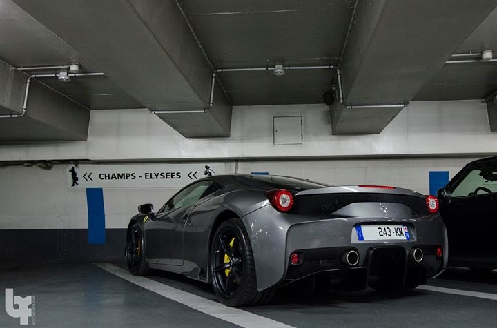 Ferrari 458 Italia Speciale in Paris