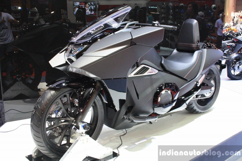 Honda NM4 concept - y tuong mo to voi thiet ke doc hinh anh