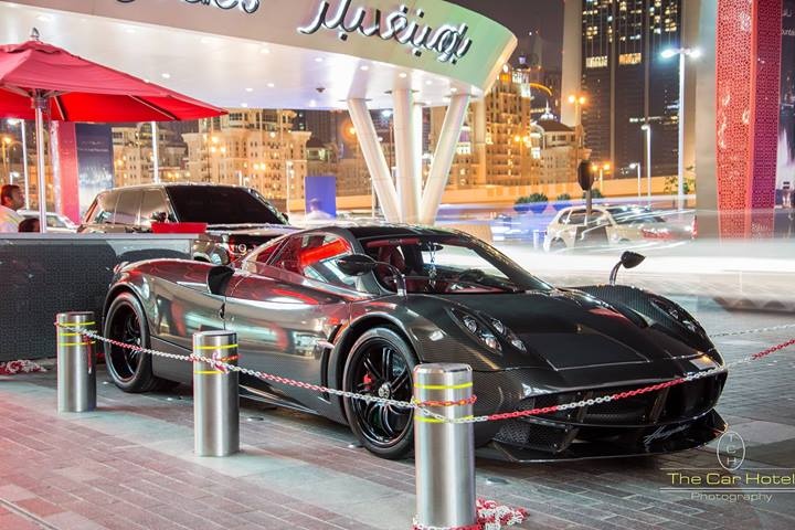 Pagani Huayra in Dubai